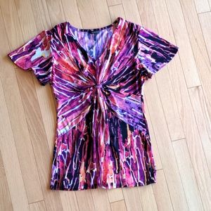 Daisy Fuentes colorful top